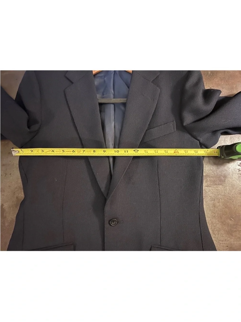 Huntsman Savile Row Bespoke Navy Blazer | 38R | 1-Button | Handcrafted Luxury - Picture 9 of 11